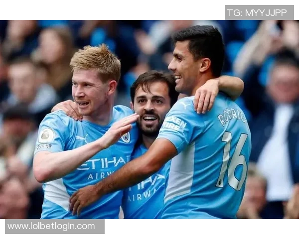 英超激战曼城逆转那不勒斯争议判罚引发全场热议